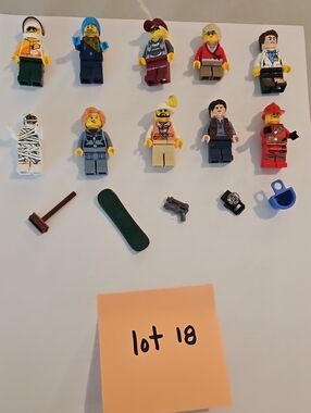 Lego Mini Figures - Lot